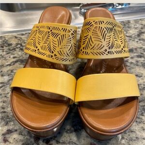 Italian Shoemakers Yellow Sandals